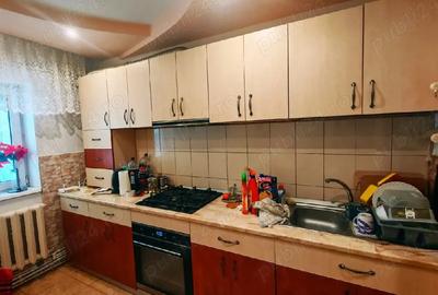 Garsonieră decomandată în Central - 2