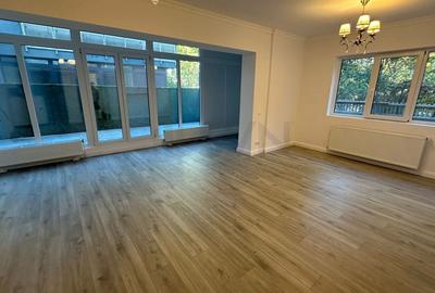 Apartament cu 2 camere decomandat în Moșilor