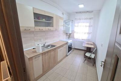 Apartament cu 2 camere decomandat în Sânpetru
