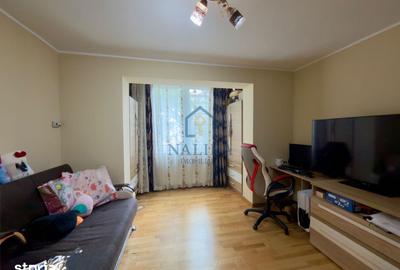 Apartament cu 2 camere decomandat în Republicii - 10
