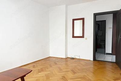 Apartament cu 3 camere decomandat în Central - 8