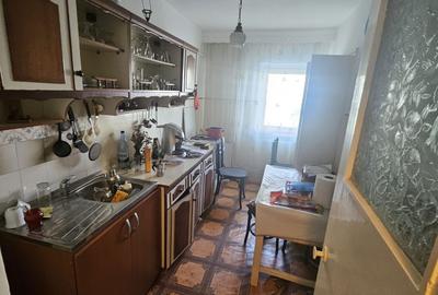 Apartament cu 3 camere decomandat, mobilat în Central - 2