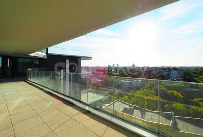 Apartament cu 5 camere decomandat în Herăstrău