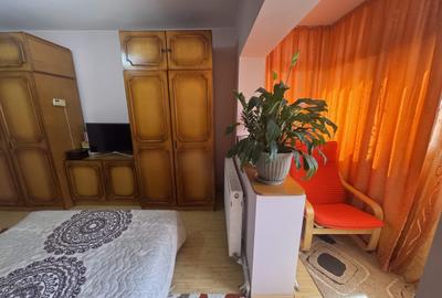 2 cam, etaj 2, 58 mp., decomandat, 2 balcoane, Cuza Voda - 4