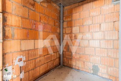 Apartament cu 3 camere decomandat în Dârste - 4