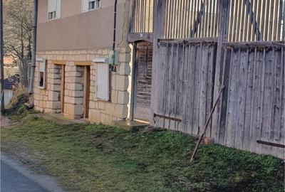 Casă cu 4 camere în Central - 1