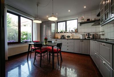 Casa Iancu Nicolae ,1 minut British School - 3