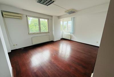 Apartament cu 4 camere semidecomandat în Romană - 6