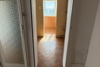 Apartament cu 3 camere decomandat în Titan - 5