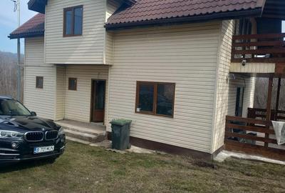 Casă cu 5 camere cu Teren 6200 Mp în Făget - 10