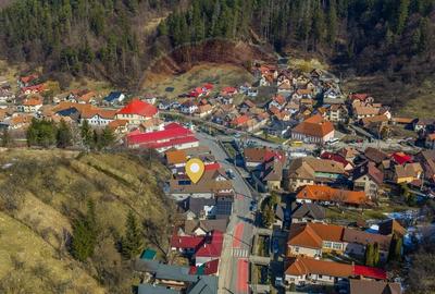 Casă cu 9 camere cu Teren 443 Mp în Poiana Mărului - 2