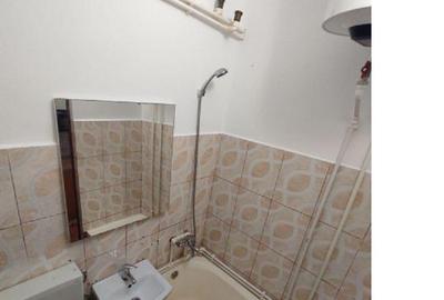Garsoniera, etaj 1, zona CET - 6