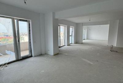 Apartament cu 5 camere semidecomandat în Polonă - 5