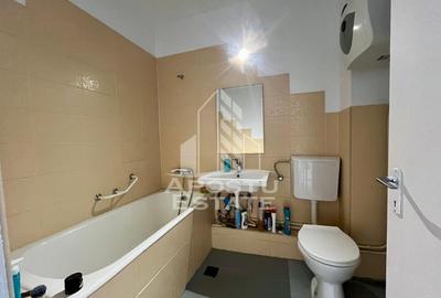 Apartament cu 3 camere semidecomandat, mobilat în Olimpia-Stadion - 12