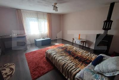 Casă cu 3 camere cu Teren 1000 Mp în Central - 2