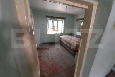 Casă cu 2 camere cu Teren 1160 Mp în Central - 3