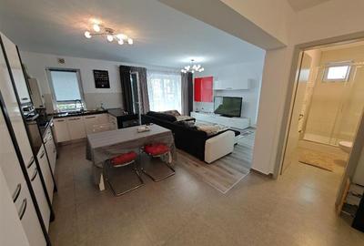 Apartament cu 3 camere decomandat, mobilat în Tractorul - 6