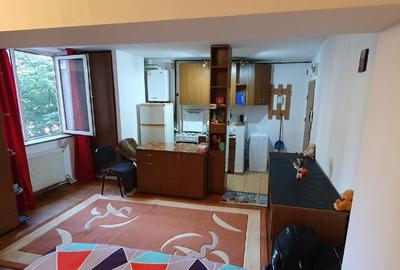 Particular inchiriez garsoniera Gara de Nord - 2