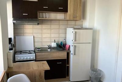 Garsonieră decomandată în Titan - 1