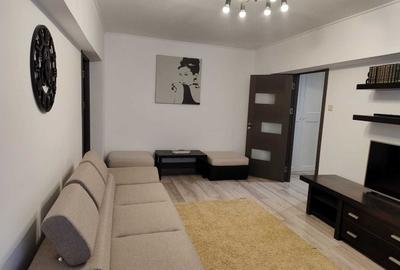 Apartament cu 3 camere semidecomandat, mobilat în Lacul Tei - 1