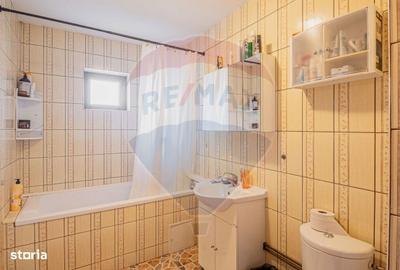 Casă cu 7 camere cu Teren 860 Mp în Central - 14