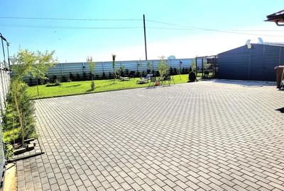Casă cu 4 camere cu Teren 800 Mp în Noua - 2