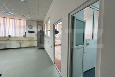 Apartament 4 camere, zona centru - 3