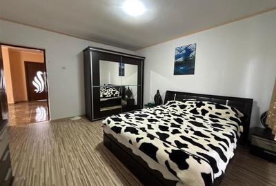 CASA DE INCHIRIAT 4 CAMERE/ ORADEA/ LOCURI DE PARCARE - 5