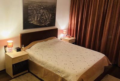 Apartament cu 2 camere decomandat în Tractorul - 1