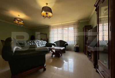 Casa individuala cu 10 camere si piscina, in Zona Dambovita - 2