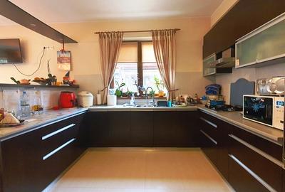 Vanzare vila 7 camere P+1+M,900 mp teren,Dobroesti complex rezidential - 7