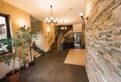 O bijuterie maramure?eana gata sa-?i intampine noii proprietari in Viseul de Jos - 13