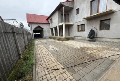 Casă individuală cu 4 camere cu Canalizare în Central - 4