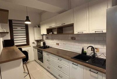 Apartament cu 2 camere decomandat în Central - 2