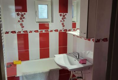 Apartament cu 2 camere decomandat în Micro 20 - 2