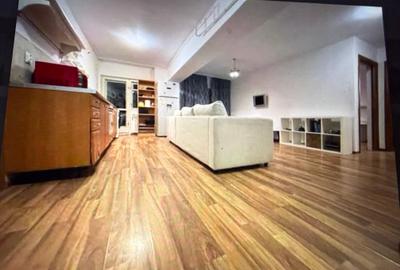 Apartament cu 3 camere semidecomandat, mobilat în P-ța Unirii - 1