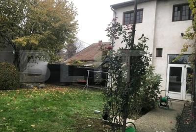 Casă cu 4 camere cu Teren 500 Mp în Central - 1