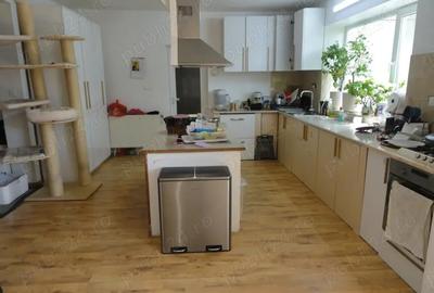 Casă cu 5 camere cu Teren 500 Mp în Central