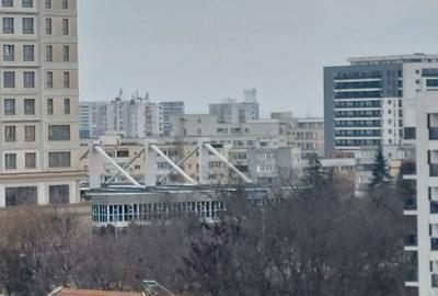 Apartament cu 3 camere decomandat în Central - 2