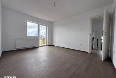 Casă cu 5 camere cu Teren 369 Mp în Soarelui - 2