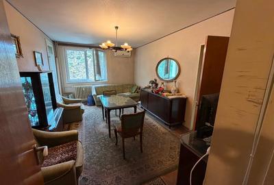 Apartartament 3 camere semidecomandat etaj 2/4 vedere Piața Miniș - 8