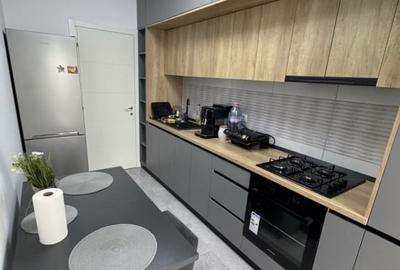 Garsoniera 38mp, etaj intermediar, finisata modern - 1