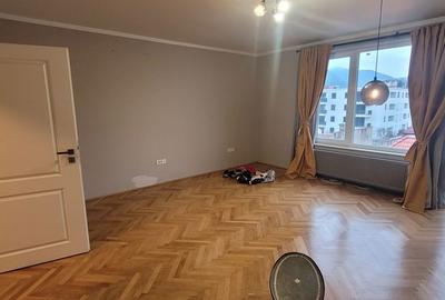 Apartament cu 3 camere decomandat în Blumăna - 9