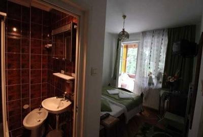 Apartament cu 4 camere decomandat în Central - 3