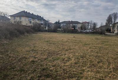 Teren de 1000 mp, în Exterior Vest - 5