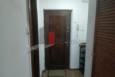 Garsonieră decomandată în Vitan Mall - 9