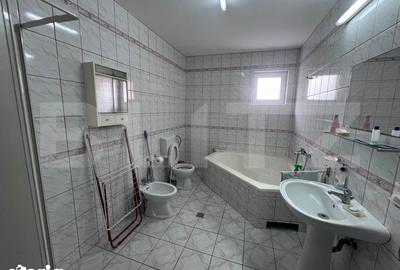 Casă cu 7 camere decomandat cu Teren 430 Mp în Gruia - 15