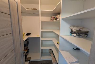 Casă individuală cu 6 camere cu Canalizare în Central - 23