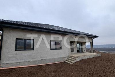 Casă cu 4 camere cu Teren 546 Mp în Central - 13