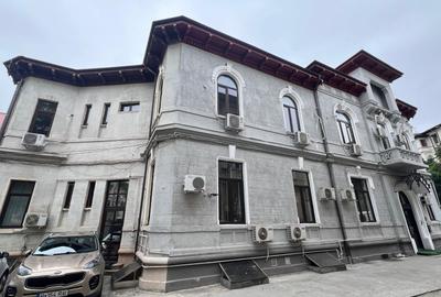 Casă individuală cu 23 camere cu Canalizare în Unirii - 1